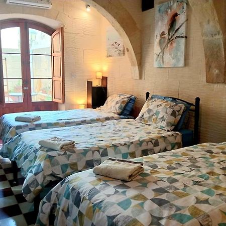 Ta Majsi Farmhouse With Indoor Heated Pool San Lawrenz Luaran gambar