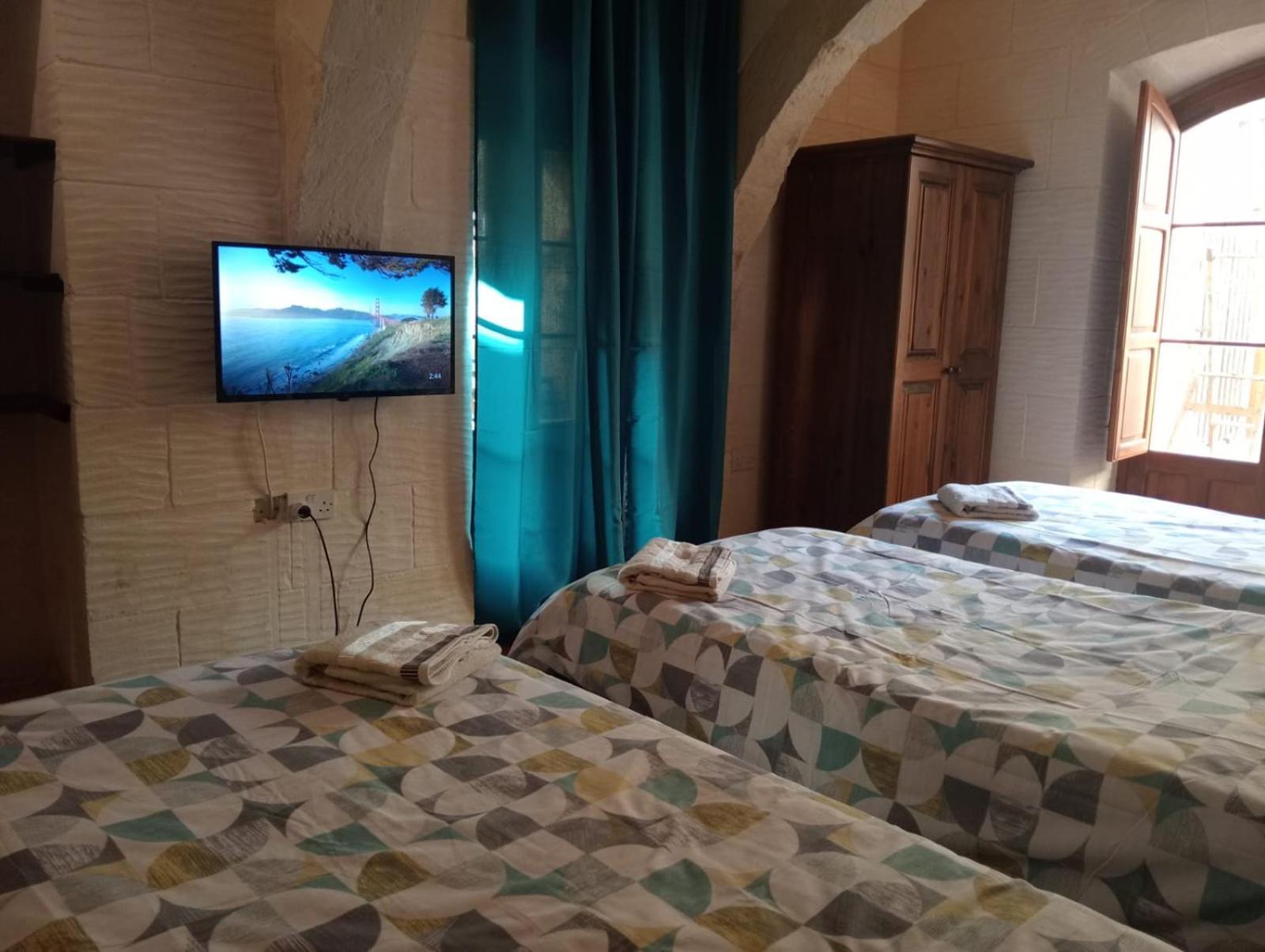 Ta Majsi Farmhouse With Indoor Heated Pool San Lawrenz Luaran gambar