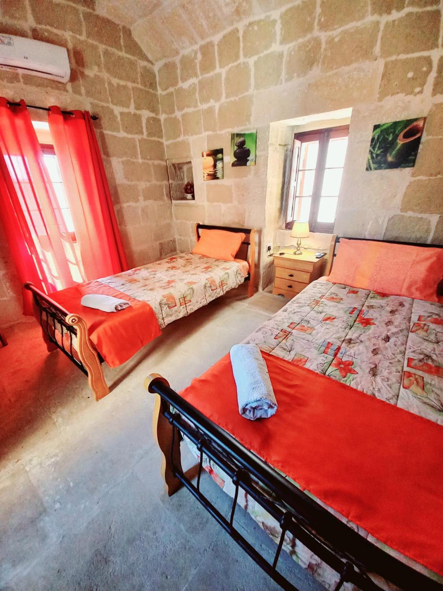 Ta Majsi Farmhouse With Indoor Heated Pool San Lawrenz Luaran gambar