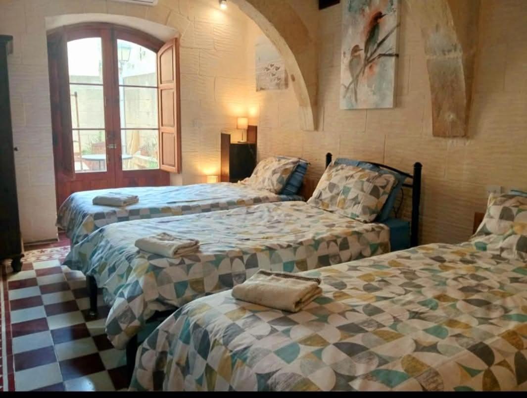 Ta Majsi Farmhouse With Indoor Heated Pool San Lawrenz Luaran gambar
