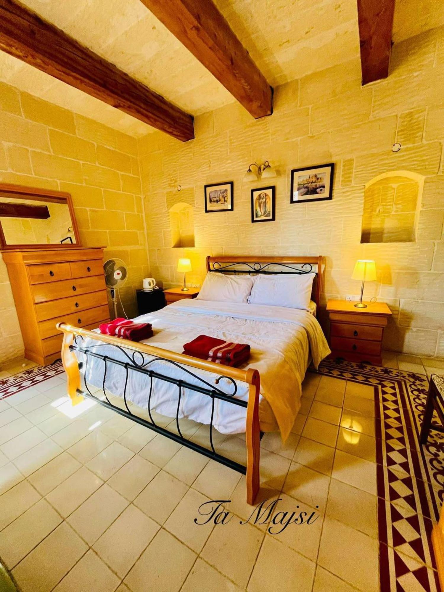Ta Majsi Farmhouse With Indoor Heated Pool San Lawrenz Luaran gambar