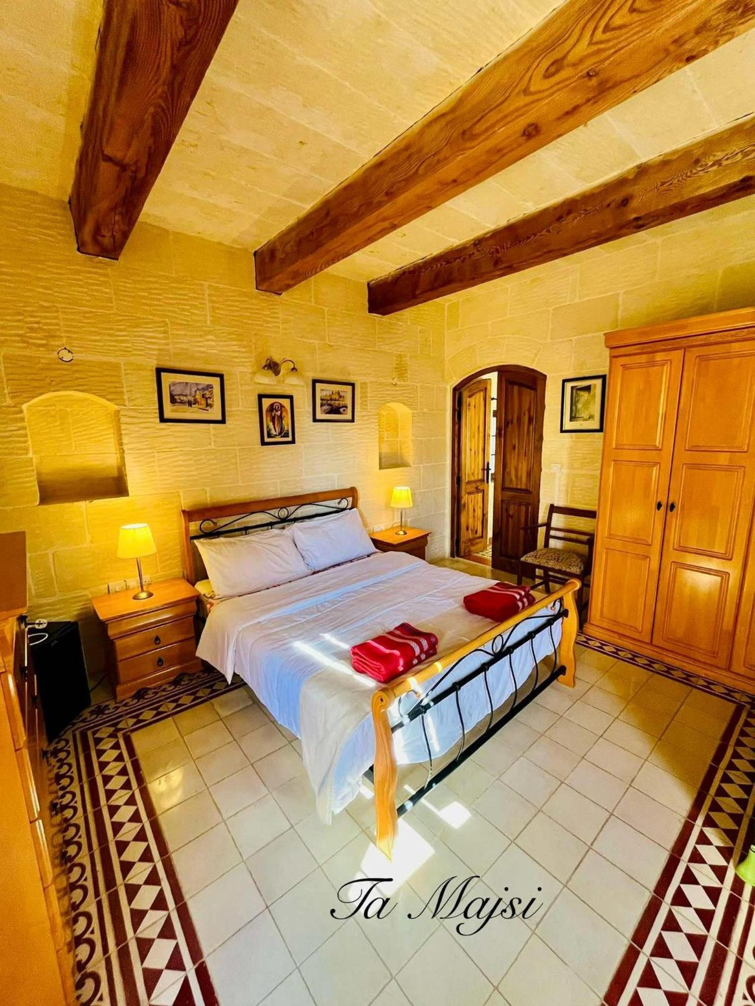 Ta Majsi Farmhouse With Indoor Heated Pool San Lawrenz Luaran gambar