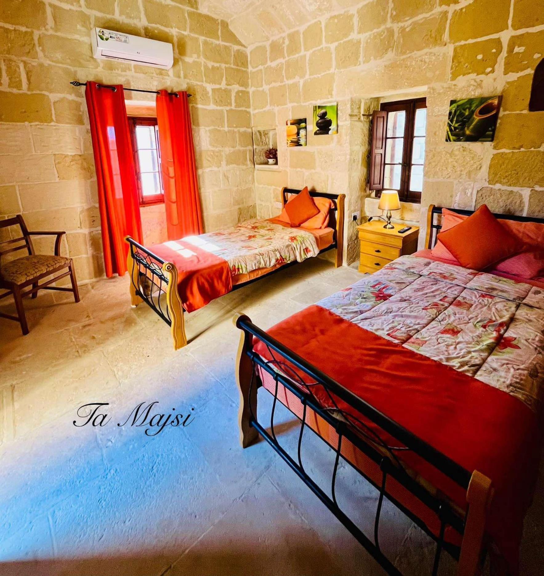 Ta Majsi Farmhouse With Indoor Heated Pool San Lawrenz Luaran gambar